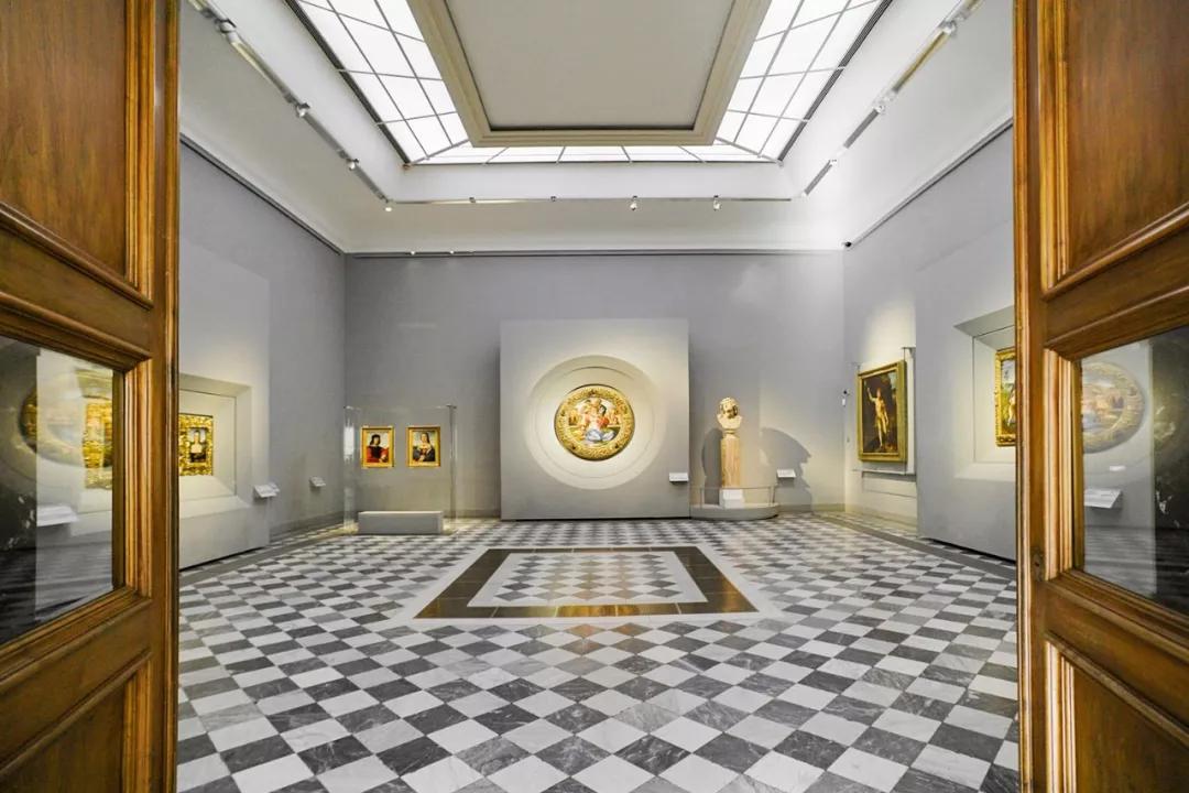 真美女,捐出千亿家产,成就世界顶级博物馆,稀世珍宝对全球开放