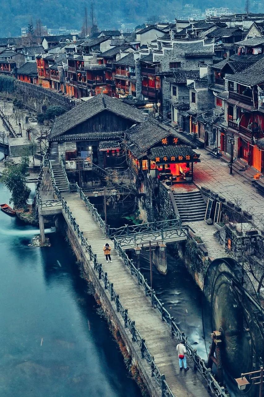 国内最适合一个人旅行的20个地方,一个人自驾旅行累了想回家