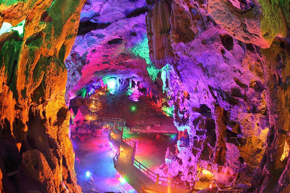 清远宝晶宫天鹅湖温泉酒店,清远顶级豪华酒店