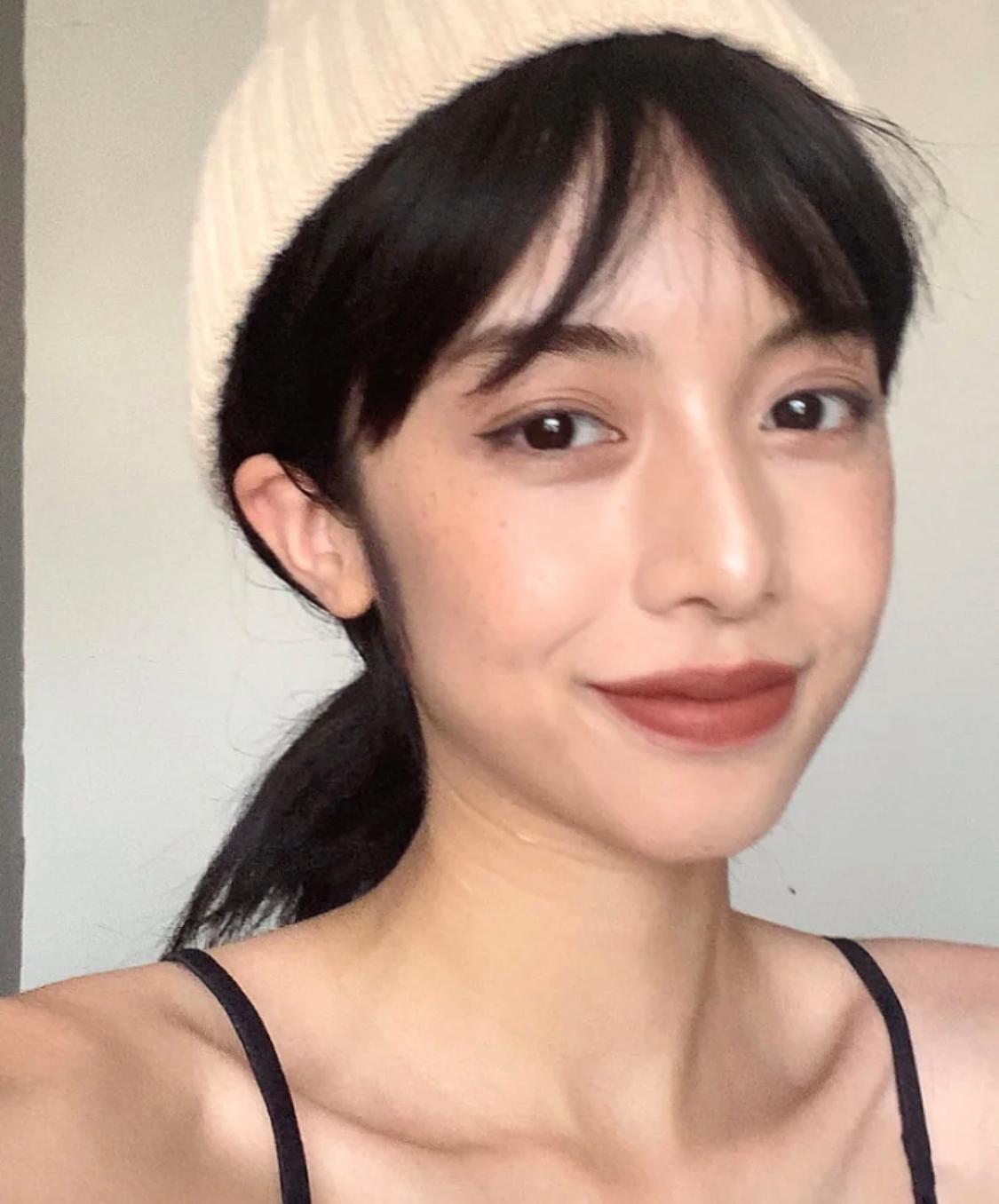 红棕色口红低饱和,便宜显白适合黄黑皮的口红颜色