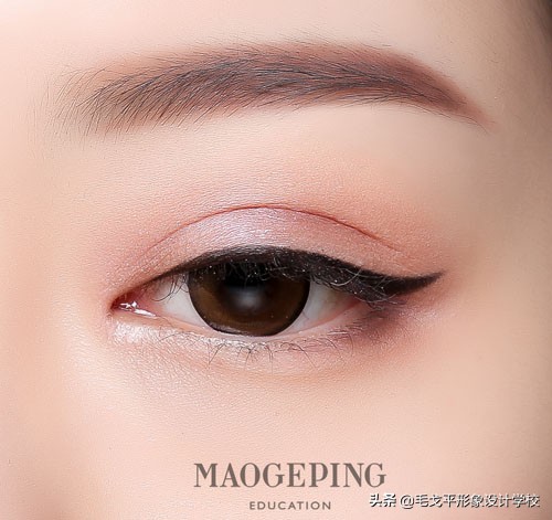 简约又特别的日常眼妆,干净又有层次感的眼妆