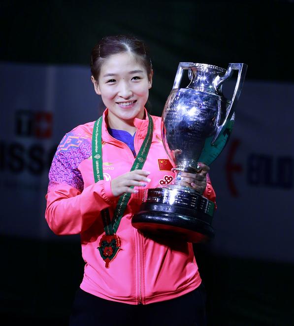 国乒第一美女陈梦图片,国乒新排名女乒一姐垫底