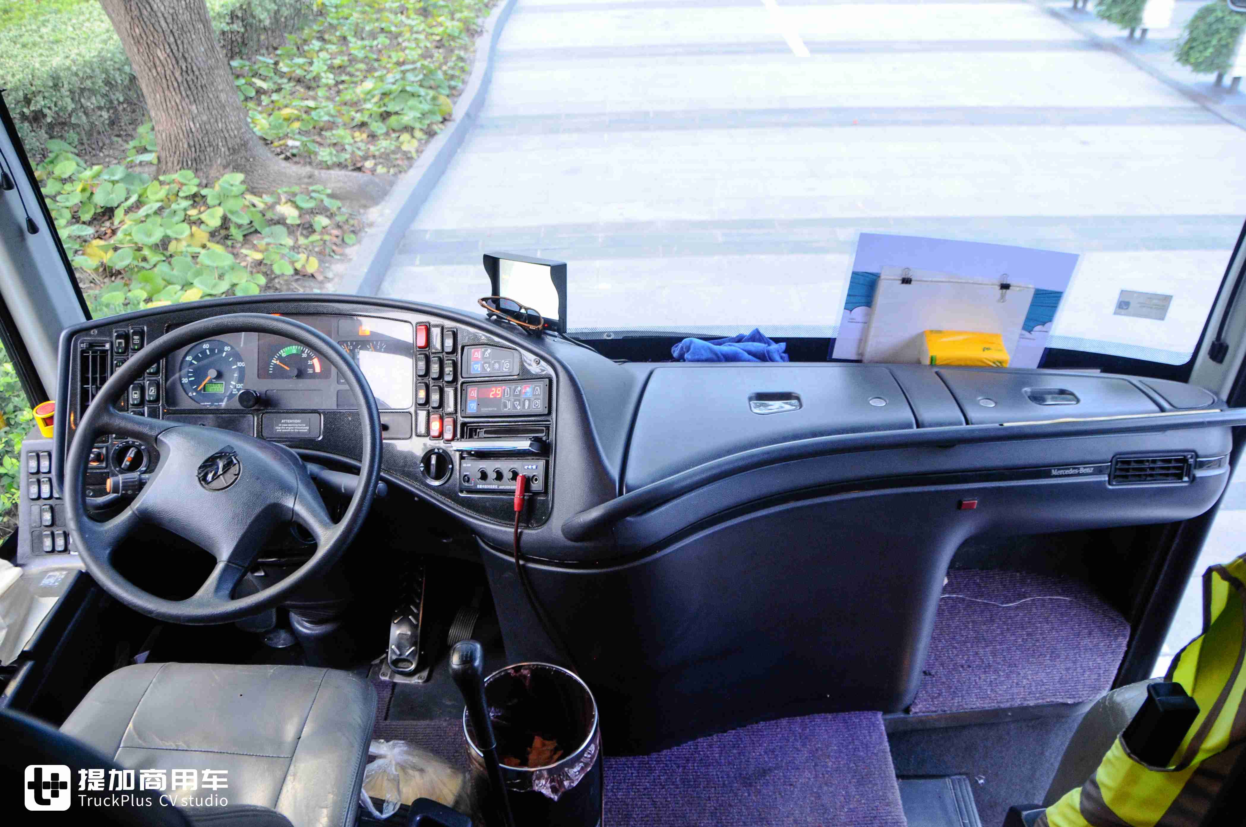 早期亚星奔驰大巴,一辆行驶15年的列车