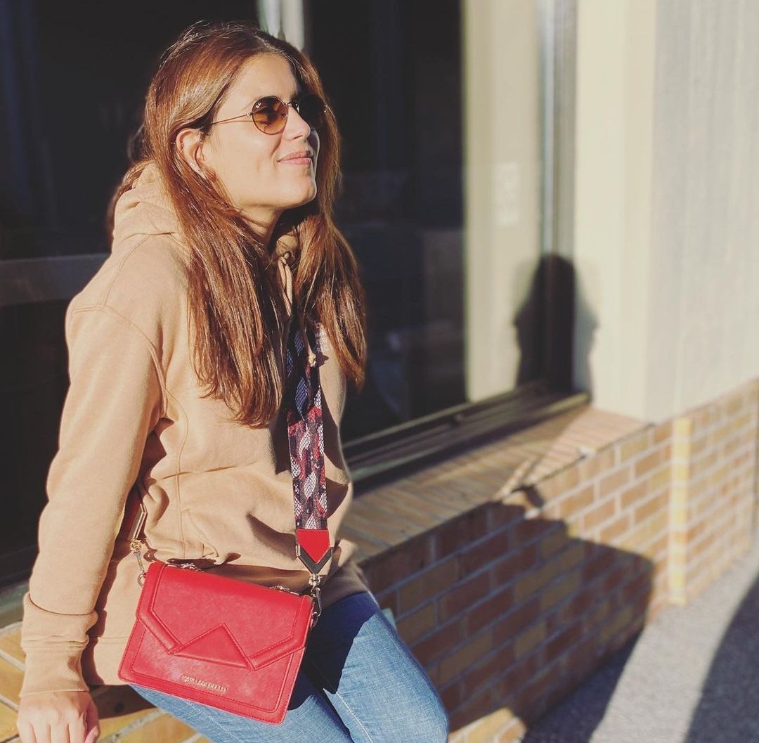 今年最爆款卫衣超潮女必备,品牌卫衣女款什么牌子质量好