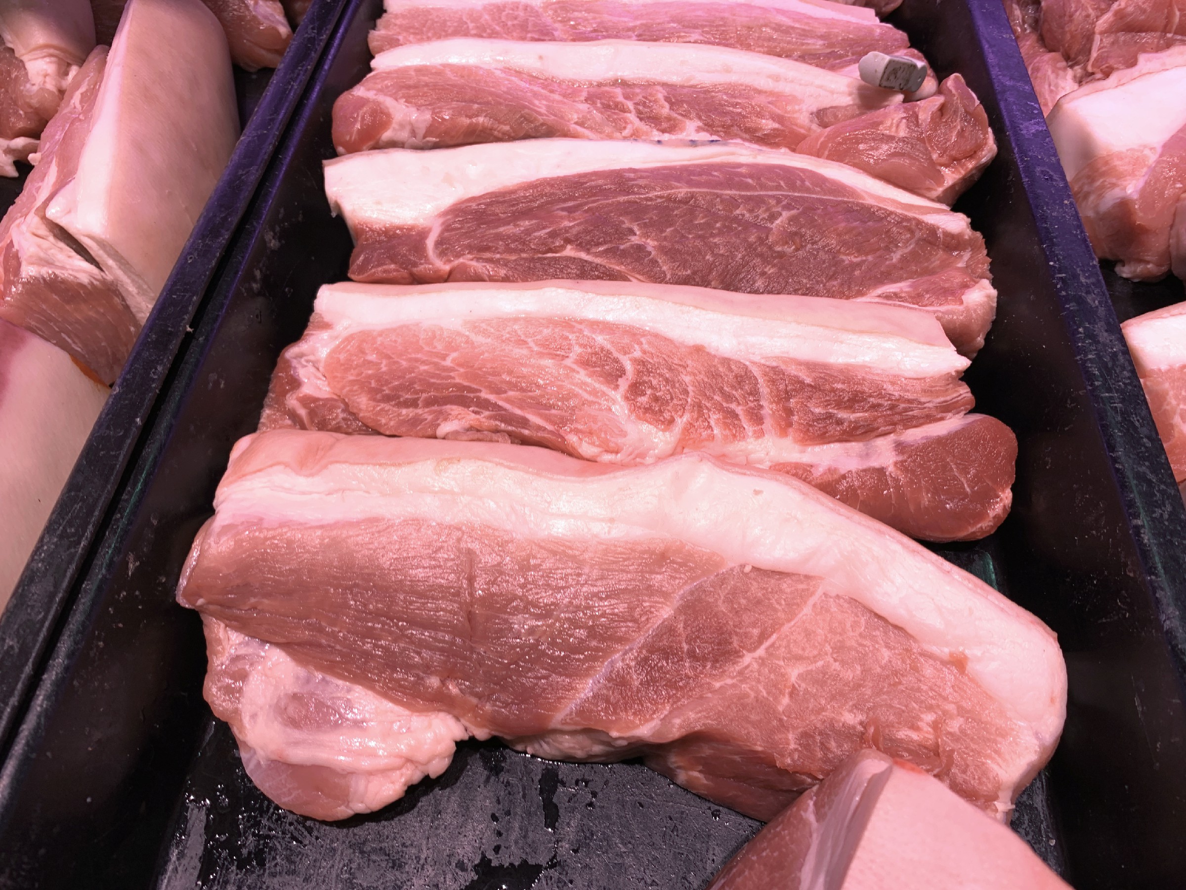 买猪肉挑肥肉多的买吗,买猪肉挑什么样的