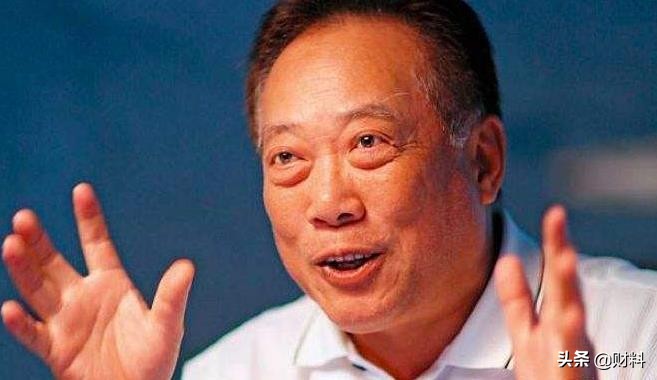 又“一双鞋”陨落!曾家喻户晓,如今市值仅剩1.3%,关店超4000家