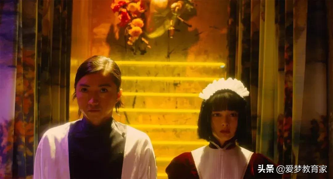 亚洲最狂野女导演，一年出3部新片，半个演艺圈为她站台