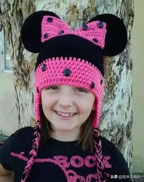 蝴蝶结的钩法教程全过程,金边蝴蝶结钩针详细教程图解