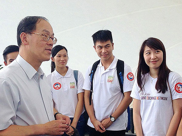 考不上本科要读大专还是继续复读,不到二本线是选择复读还是走专科