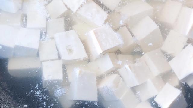 蟹黄豆腐瑶柱,蟹黄豆腐炖花胶