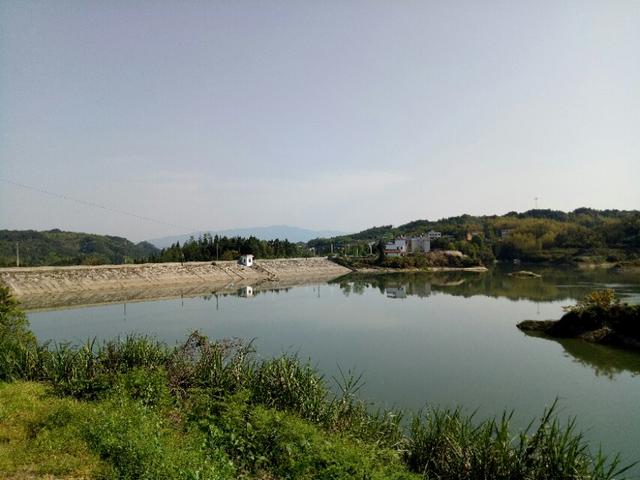 【民间传说,仪记公后裔通城丰衣南港胡姓屋场胡浩的神话故事】