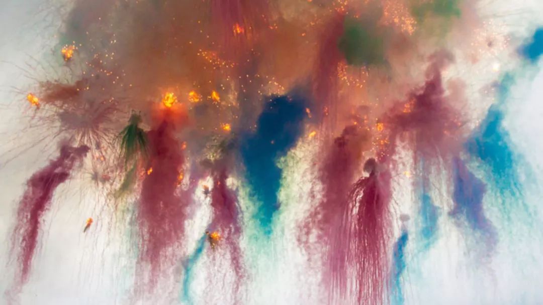 最会玩火的男人!他炸遍全世界却换来全网膜拜:美到窒息的神作