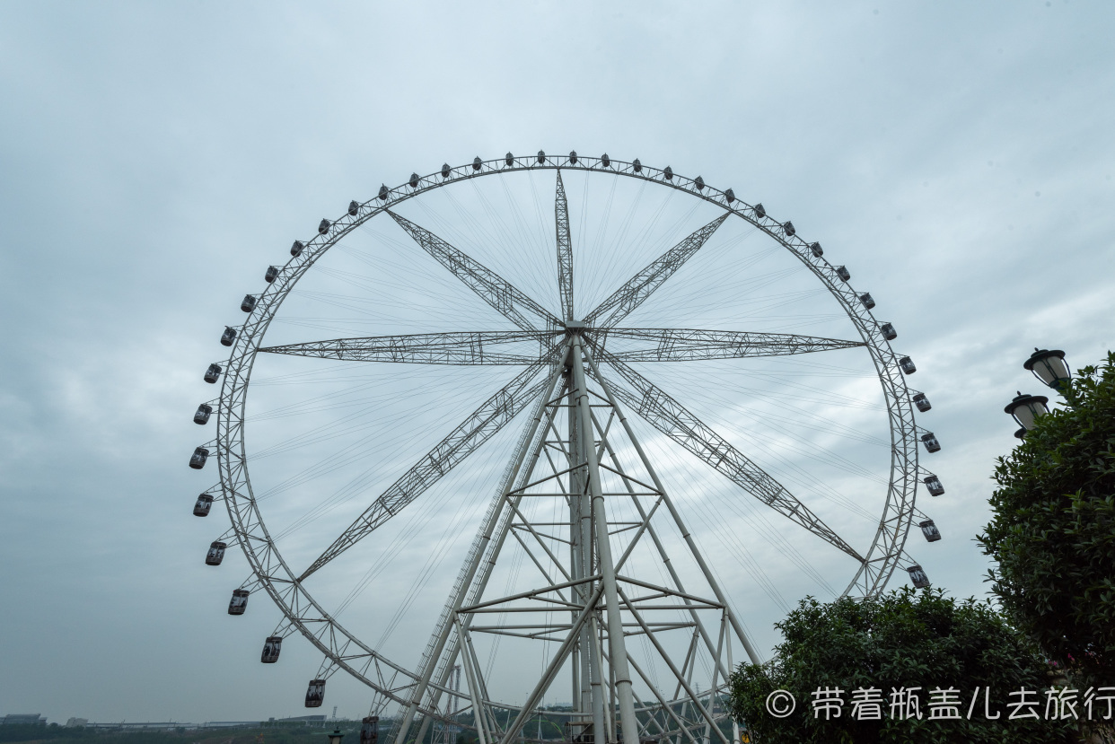 欢乐谷重庆门票一大一小,重庆欢乐谷200门票包含哪些项目