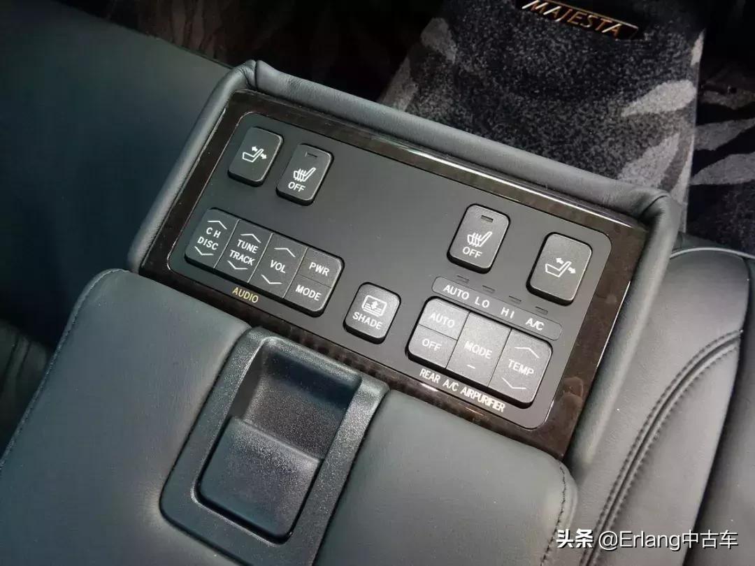 情怀皇冠最经典的12代,全新十六代丰田皇冠