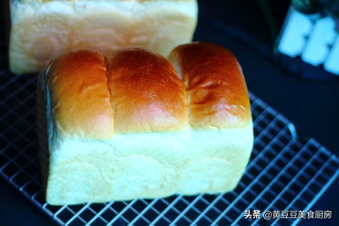 波兰种牛奶吐司做法,史上最好吃的双种牛奶吐司做法