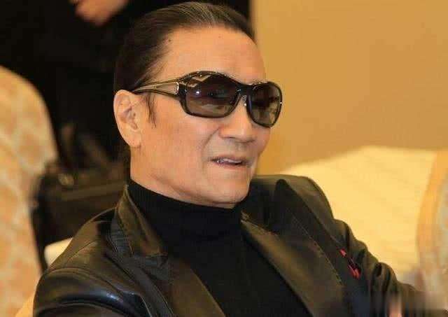 谢贤为什么愿意出演功夫足球,谢贤为什么支持周星驰