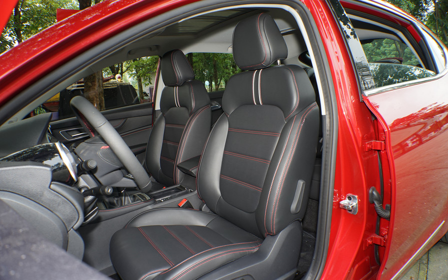 名爵6百公里加速vs思域,名爵6vs思域0到100加速