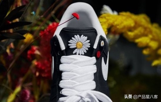 EXOSUHO、朴信惠晒图认证！GD权志龙设计Nike鞋遭遇黄牛爆炒