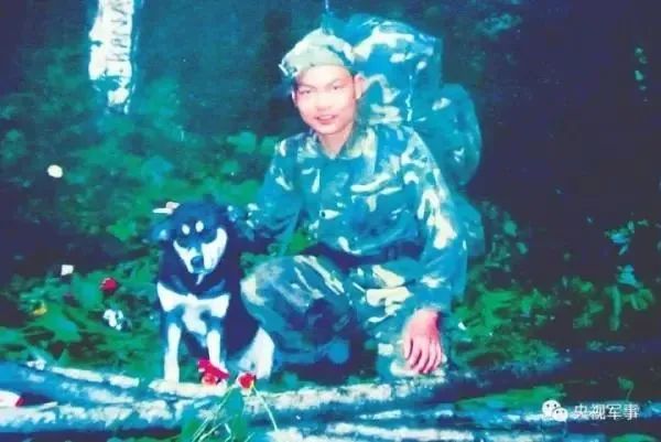 入伍十三年被提副营长,当兵13年破格提干副营长