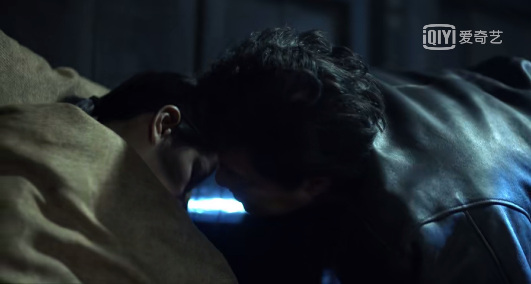 重启之极海听雷叶飘飘和胖子,重启之极海听雷胖子和飘飘吻戏