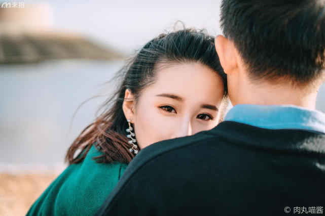 情侣温馨甜蜜照,看了想恋爱的瞬间