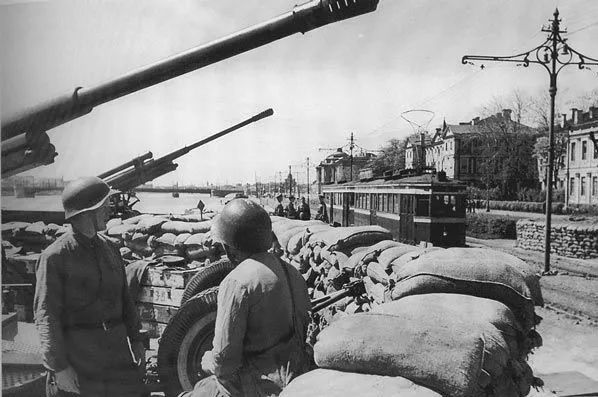 俄罗斯国宝琥珀屋,世界八大奇迹琥珀屋