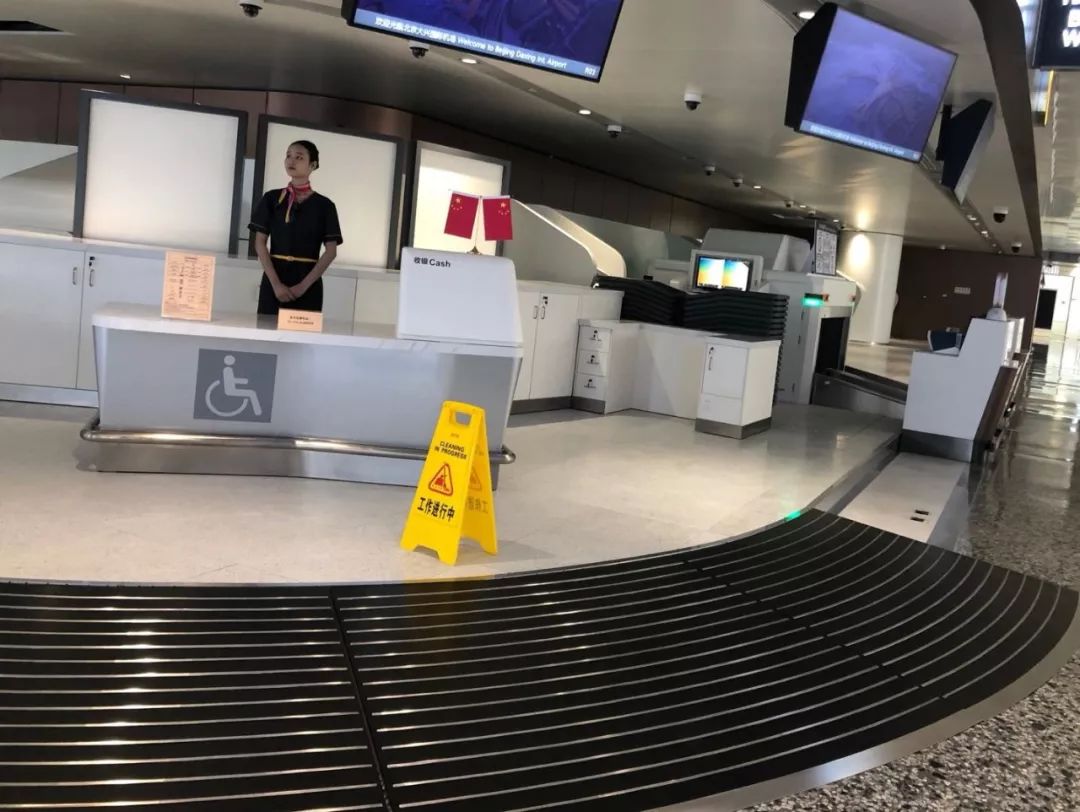 北京首都机场耗资多少钱,北京大兴机场耗资多少