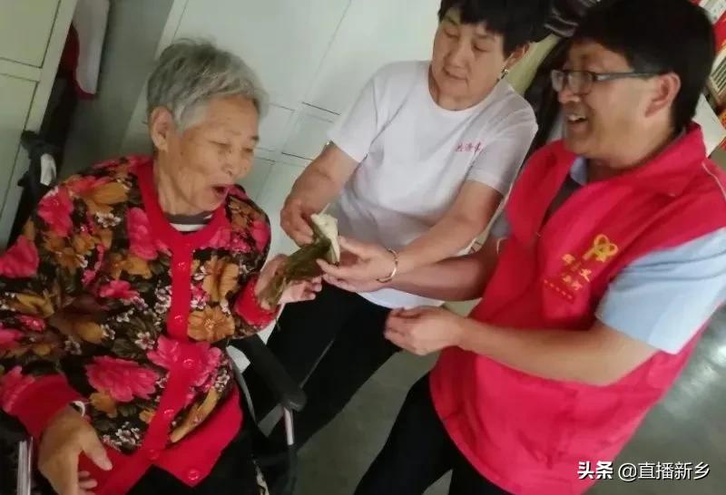 孤寡老人艰难的晚年爱心助力,辉县市孤寡老人