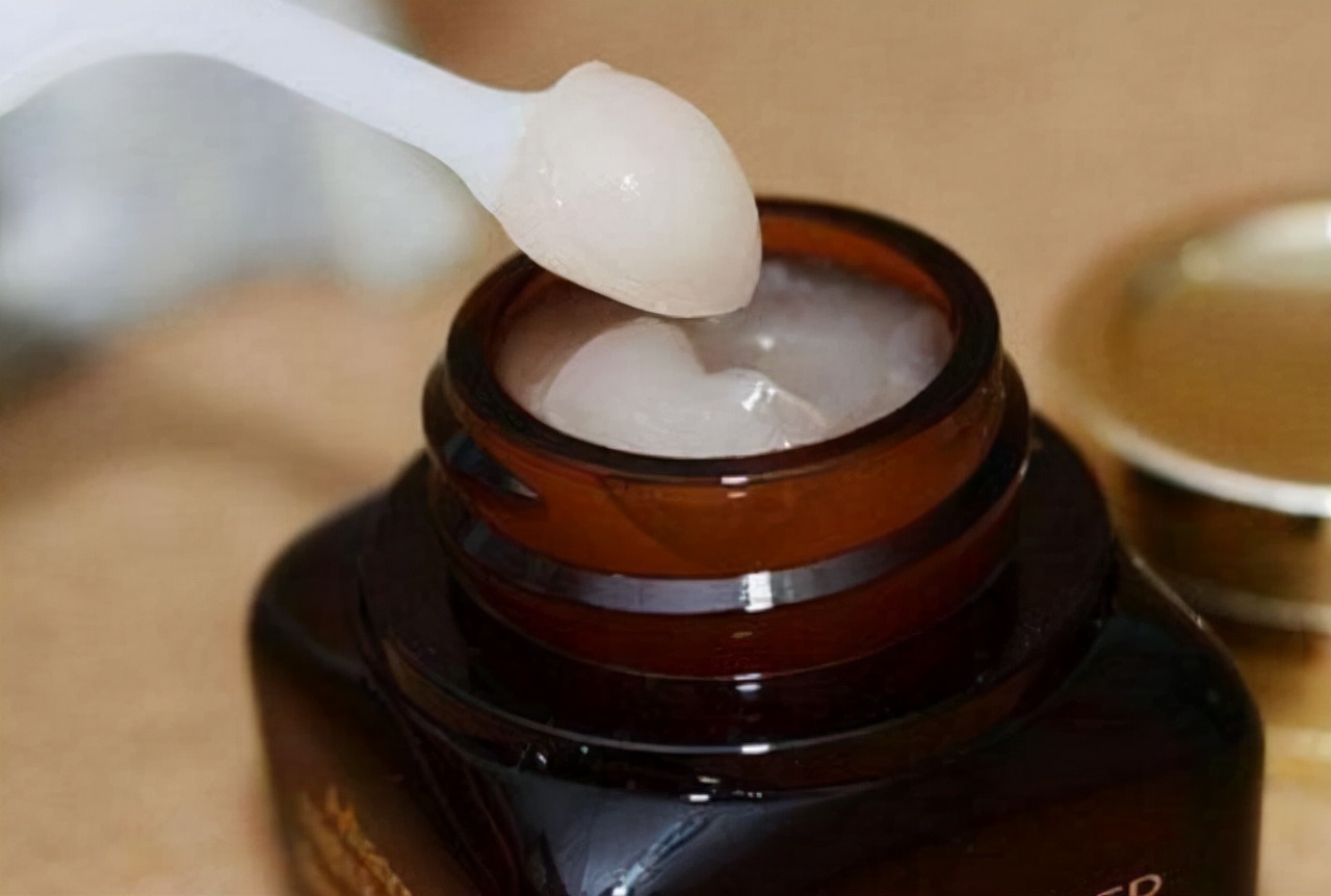 哪种眼霜好用又不贵国产,国产好用不贵的4款眼霜