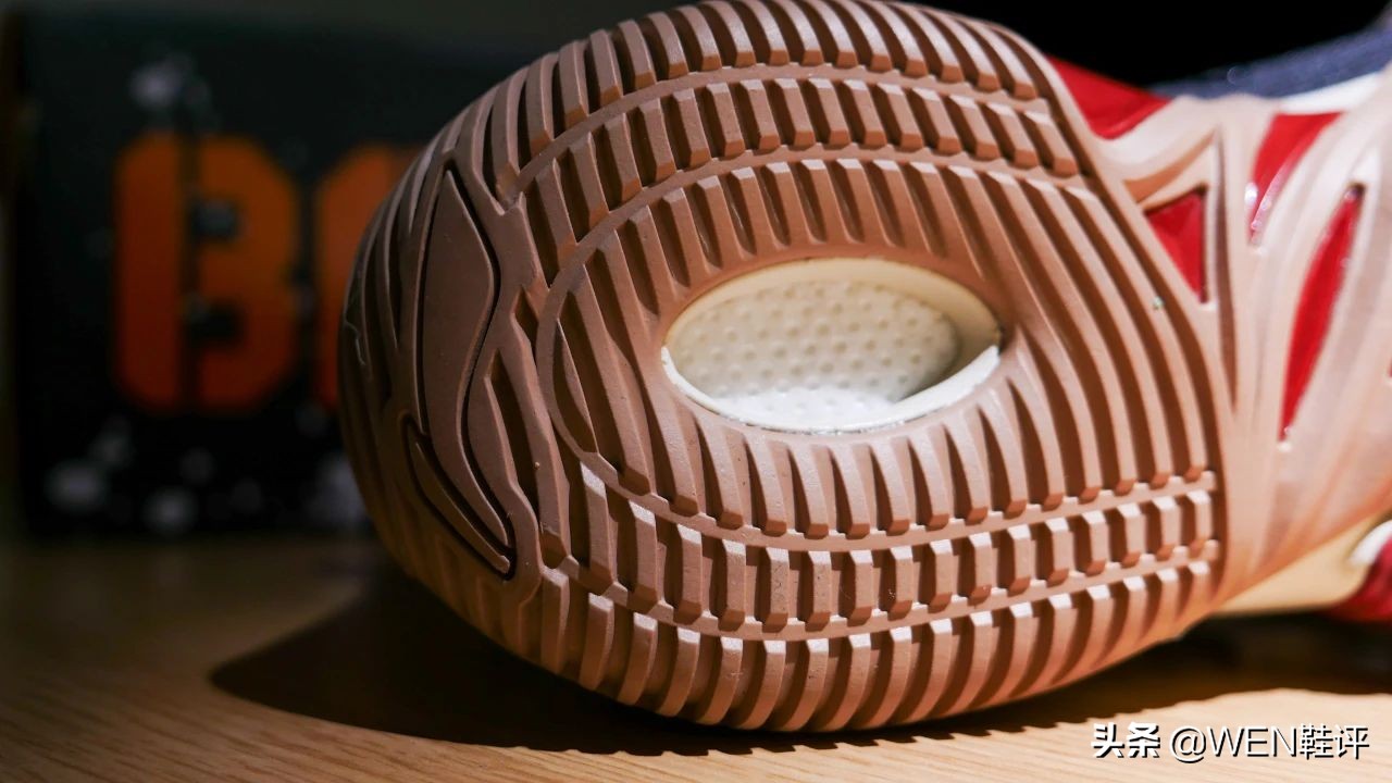 最近炒的很火的李宁鞋,最近出的李宁篮球鞋