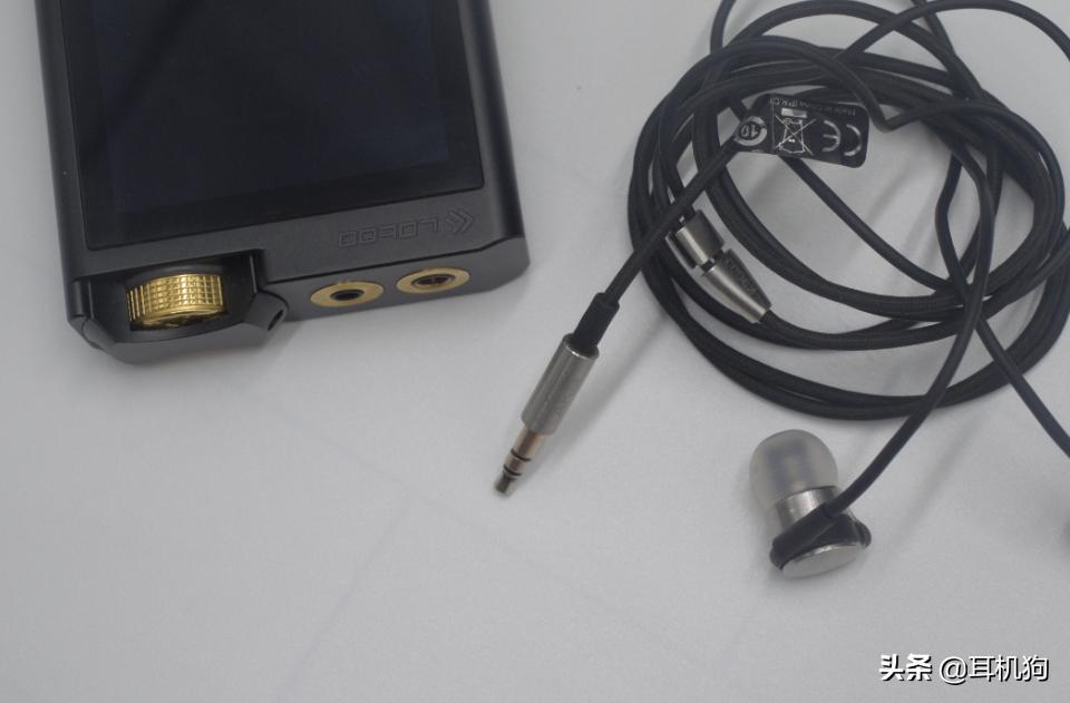 乐图墨菊值得入手吗,乐图菊花台旗舰播放器评测