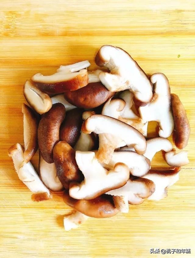 蘑菇土豆的另类做法,黄油烤蘑菇土豆