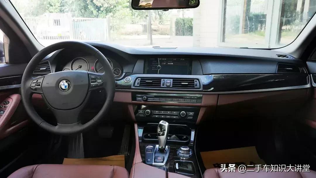 同样的价位买宝马5系还是奔驰e,最新款宝马5系值得买吗