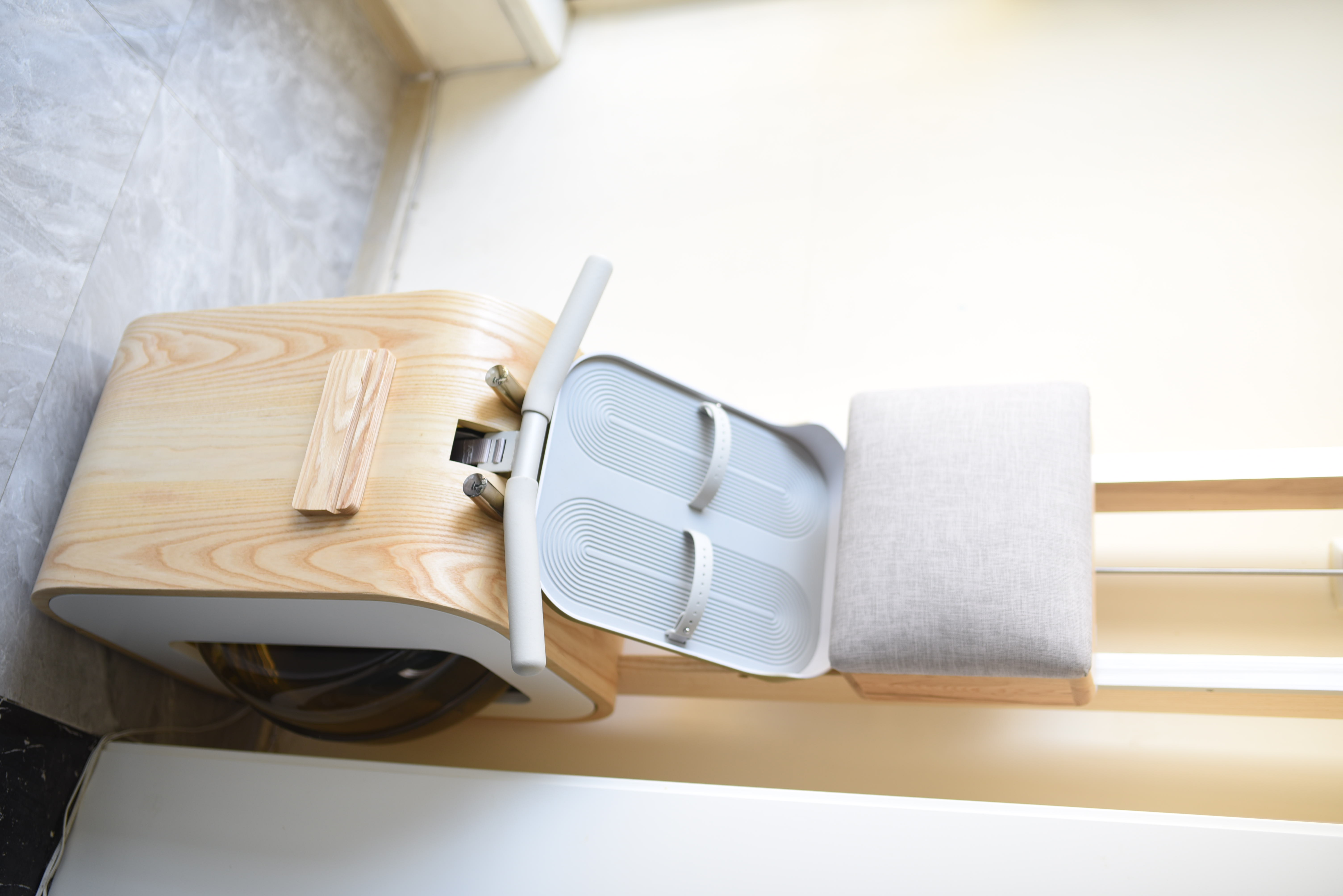 磁控划船机和水阻划船机哪种好,液压划船机和水桶划船机