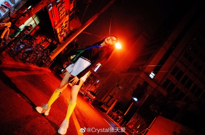 张天爱秀长腿电视剧叫什么,张天爱变身羽族人