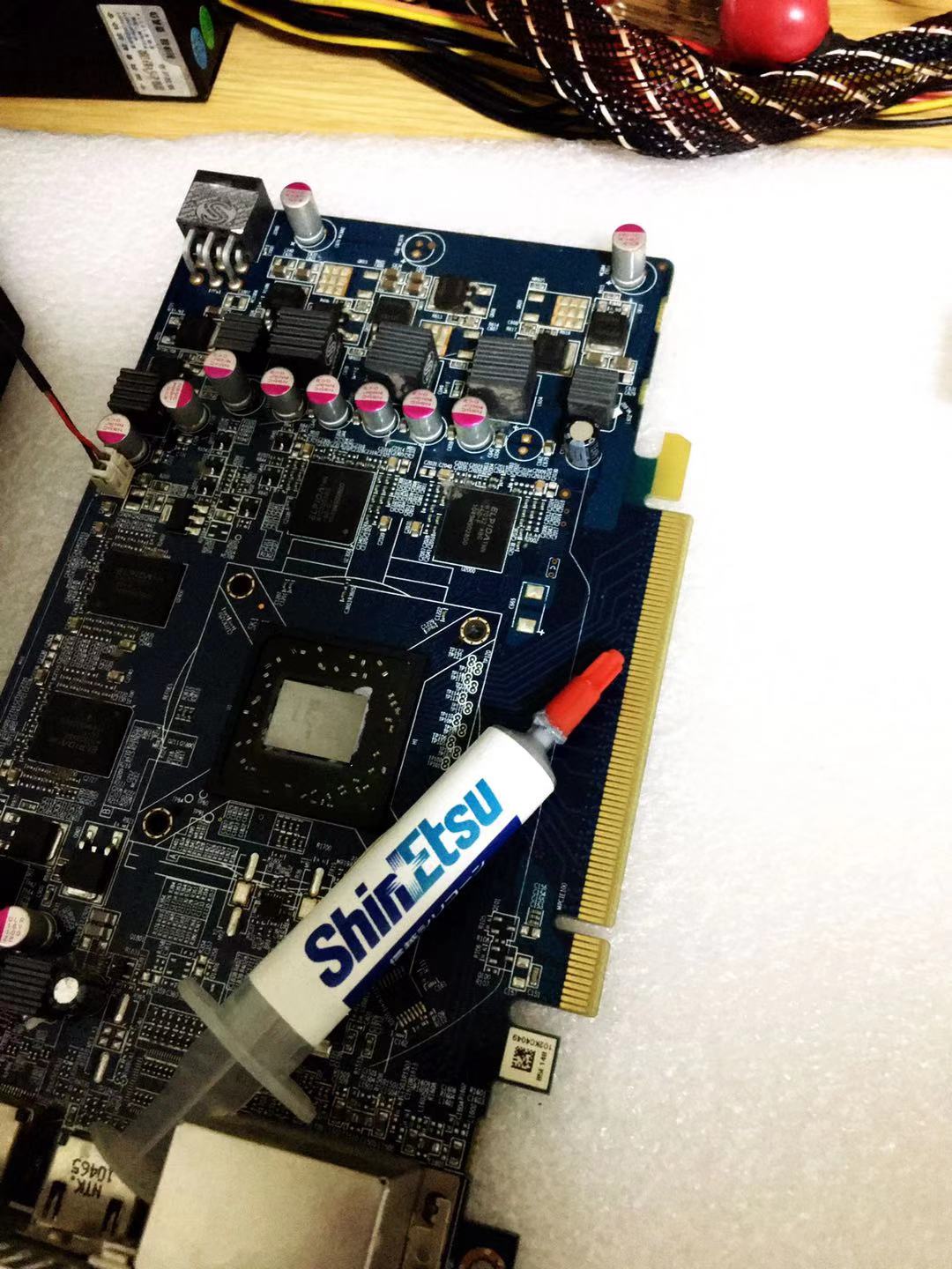 50元买一个显卡,蓝宝石amd6950毒药限量版显卡