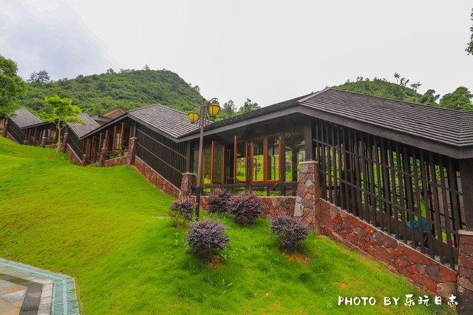 巴厘岛式私密温泉度假,听山野清风