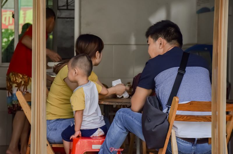 驻扎白水塘20多年，这家早餐店凭着料多量足虏获无数海口老饕的胃