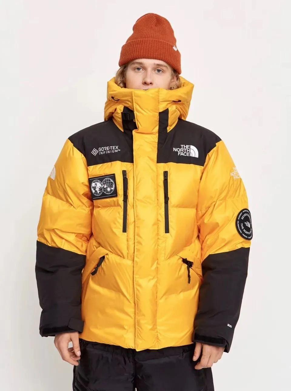 一个月工资3000羽绒服8000,月薪2万羽绒服