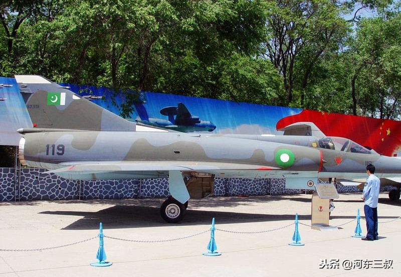 大国崛起之路漫漫，半个世纪的军工辛酸发展史之空军装备篇