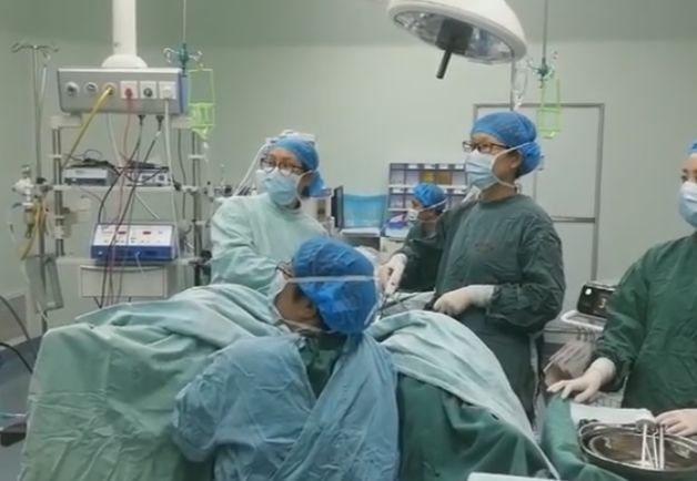 女子怀孕子宫里却是空的！医生一看肝脏，惊呆了！