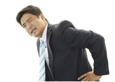 男性下面长红色小疹子是啥原因,男人下边出现红点是什么原因