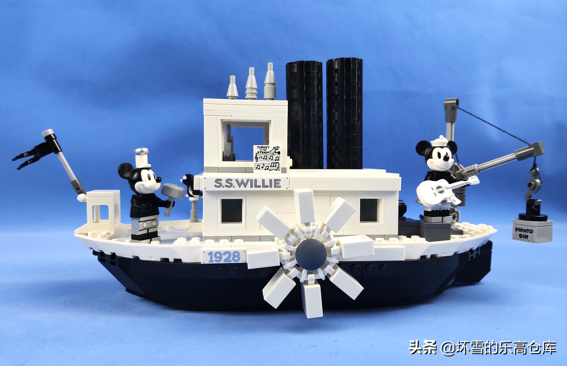 乐高米奇蒸汽船开箱,乐高威利号汽船价格