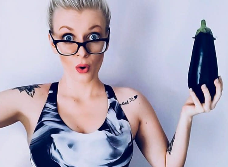 肚子里宝宝各种数据对照表,怎么看出肚子里宝宝有多大