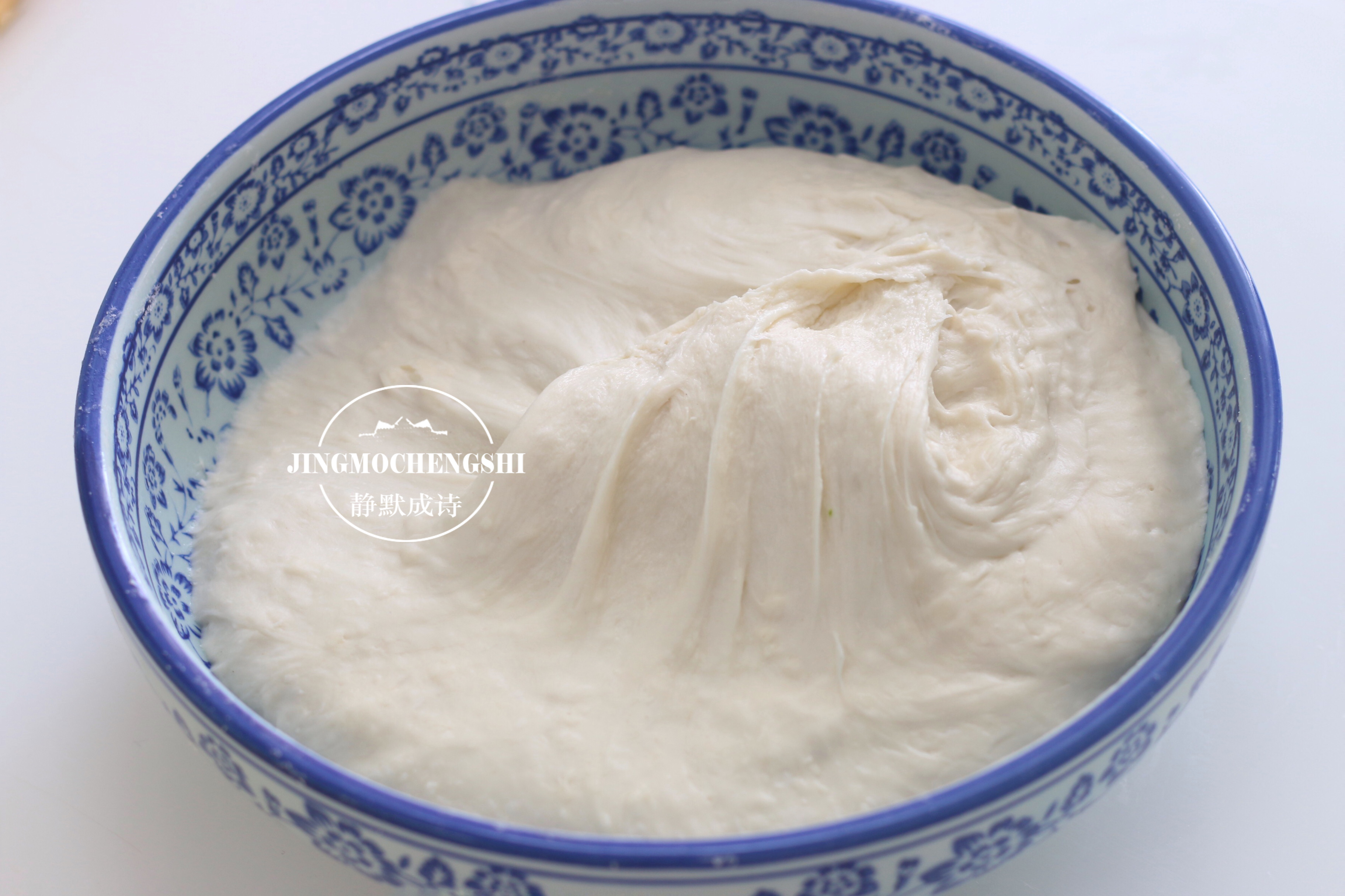 家常烙饼怎样酥香松软和面是关键,烙饼怎么和面才能外酥里嫩