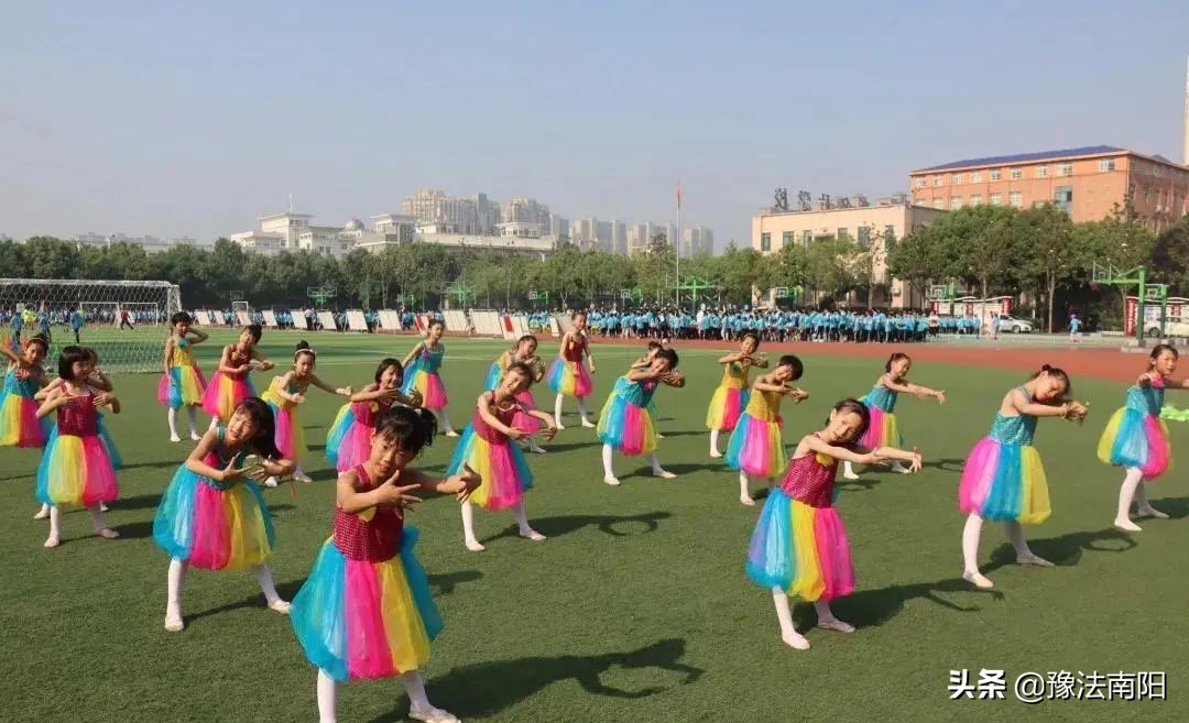 邓州市致远实验学校2023年运动会,邓州致远实验学校元旦