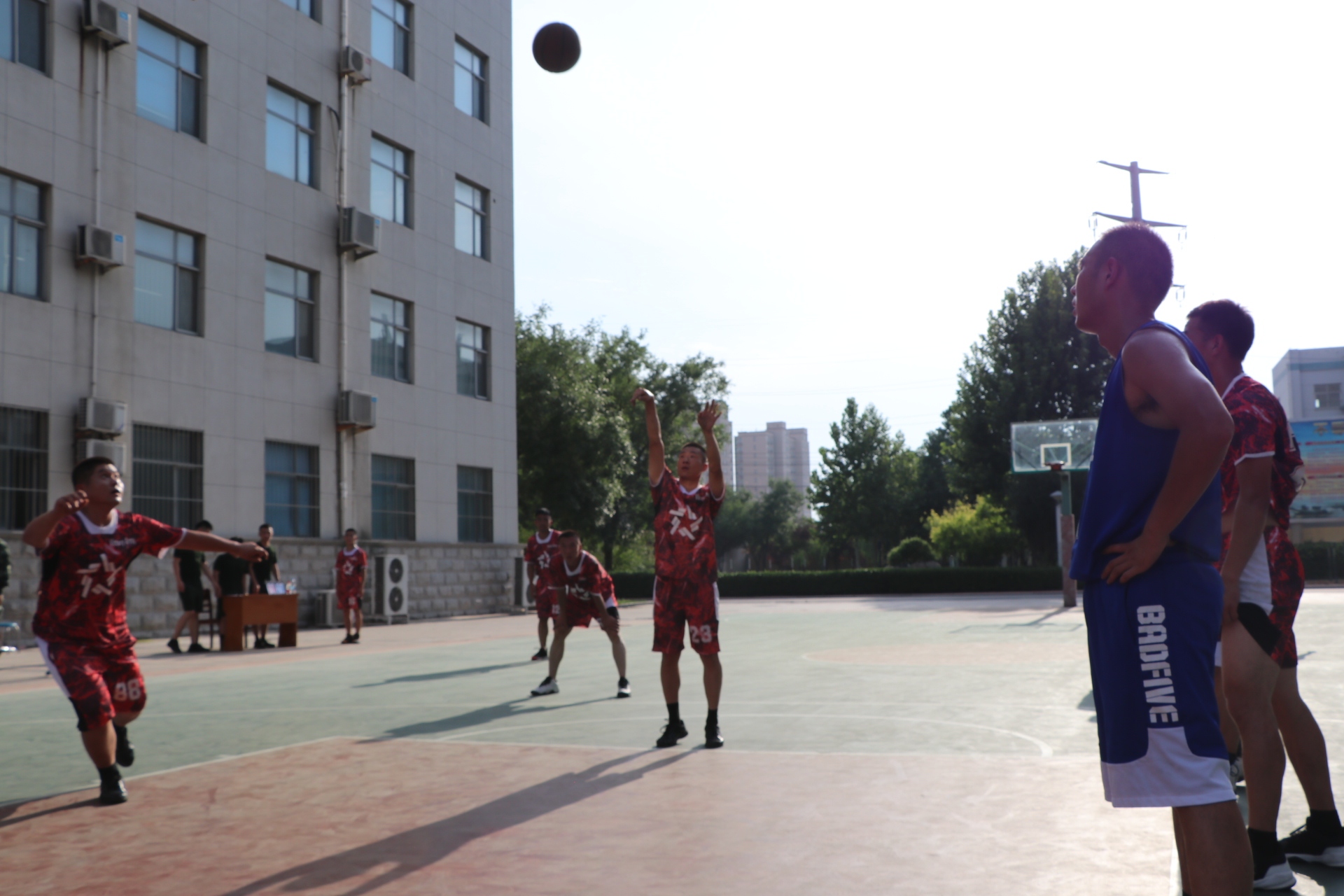 “篮”有看点、“足”够激烈|速来围观“卫士杯”巅峰对决!