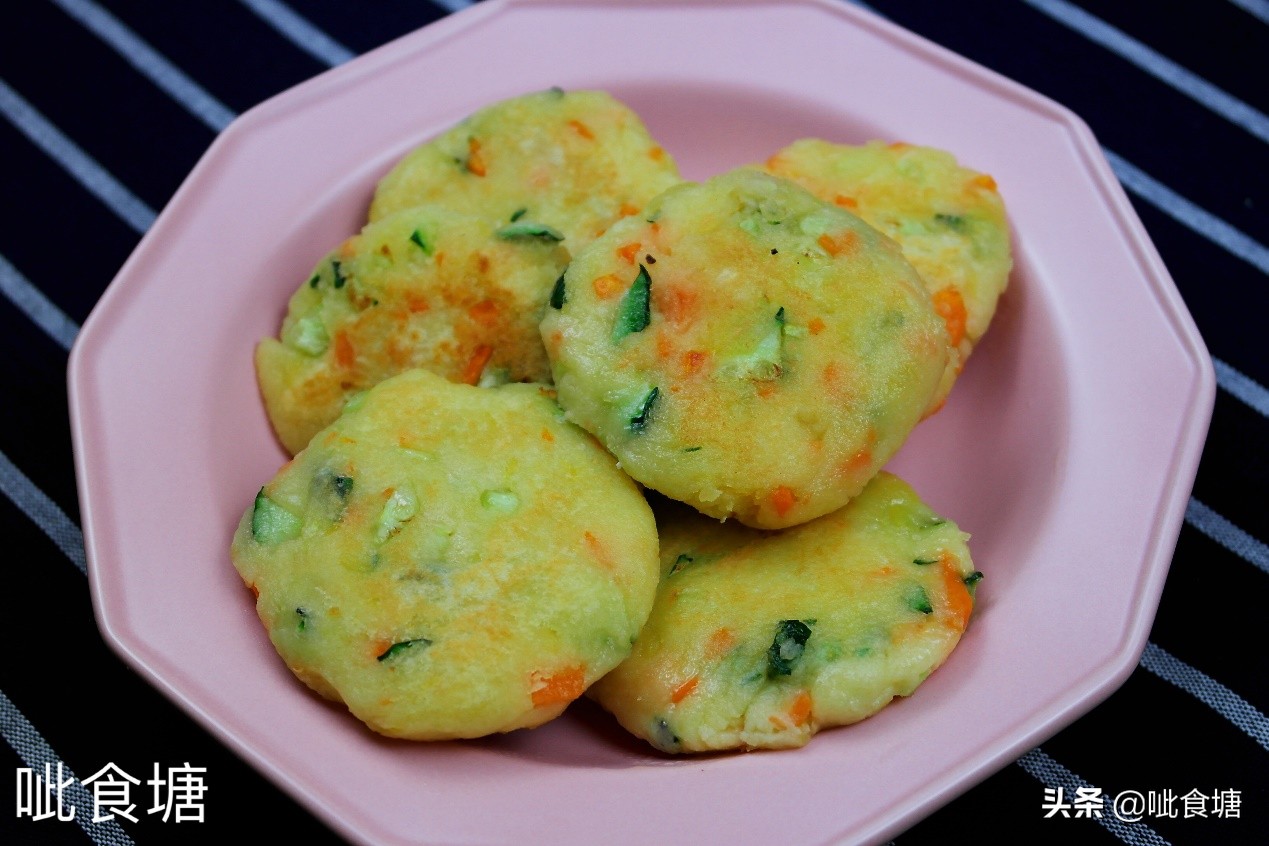 早餐鸡蛋煎饼怎么做又软又好吃,早餐煎饼最简单的新做法