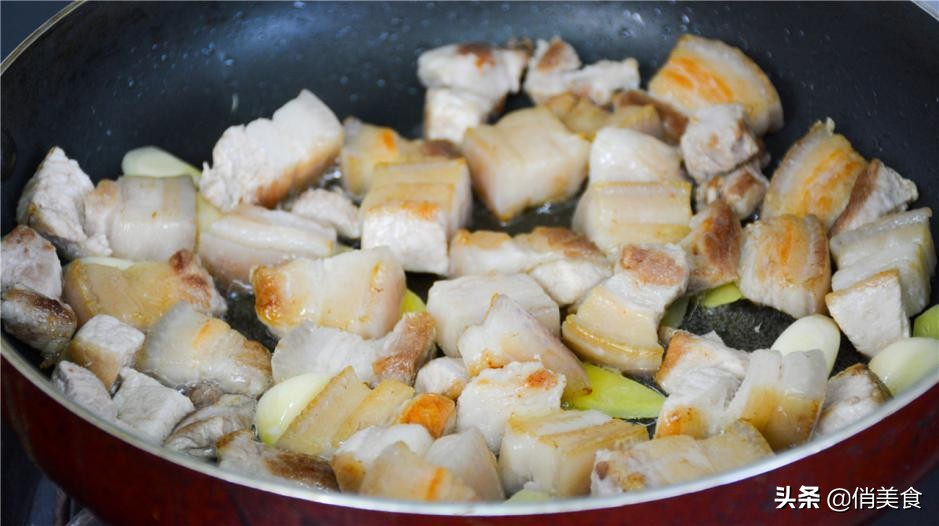 这才是正宗红烧肉的正确做法,吃了20多年红烧肉第一次见这样做