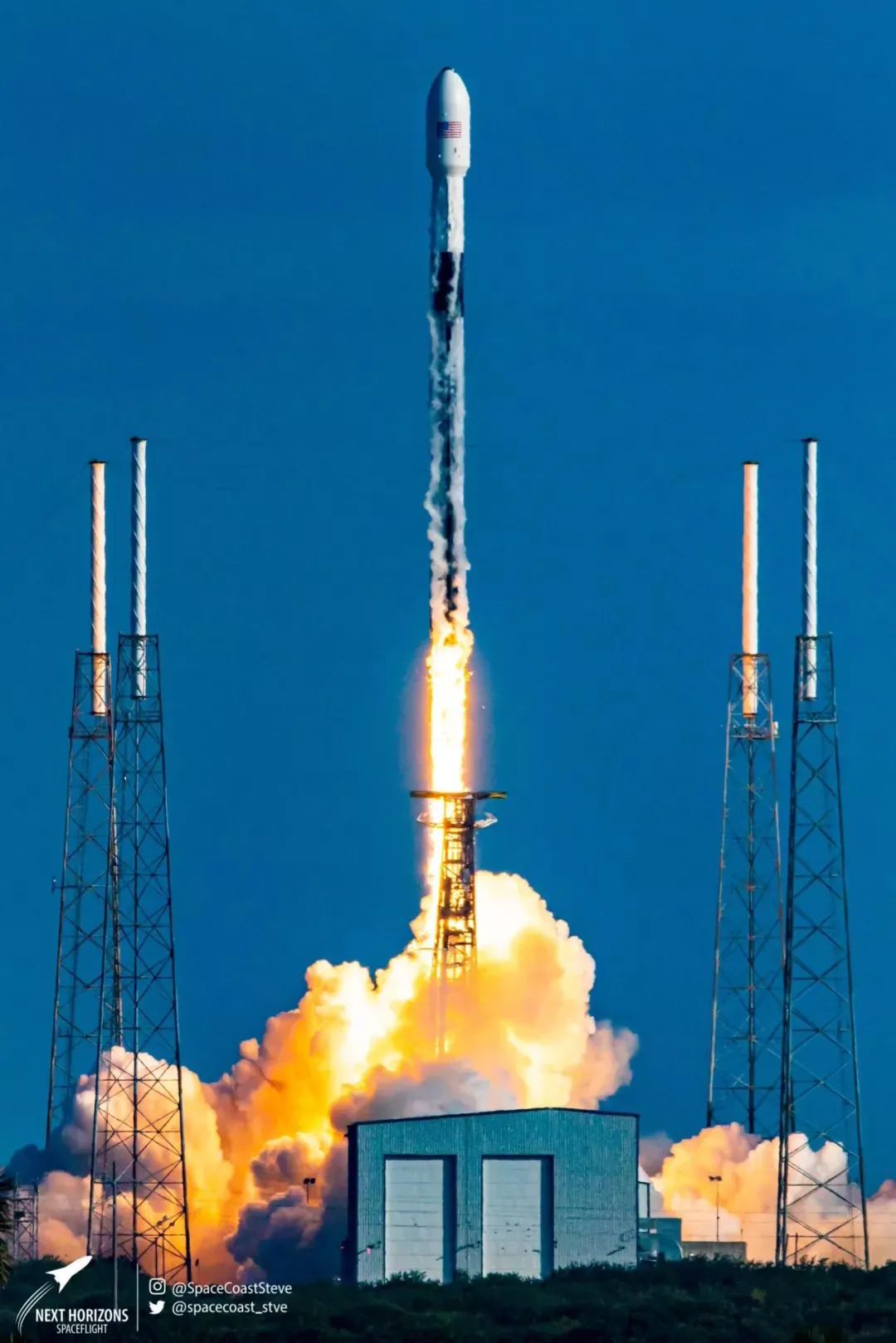 spacex整流罩完整版,spacex告别第二枚火箭